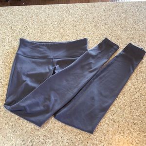 Size 4 (no tag) periwinkle Lululemon leggings.